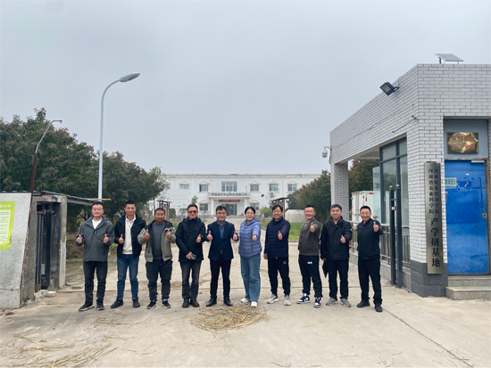 E8宣传9培训班学期2025.10.25 牛胚胎移植 (7).jpg